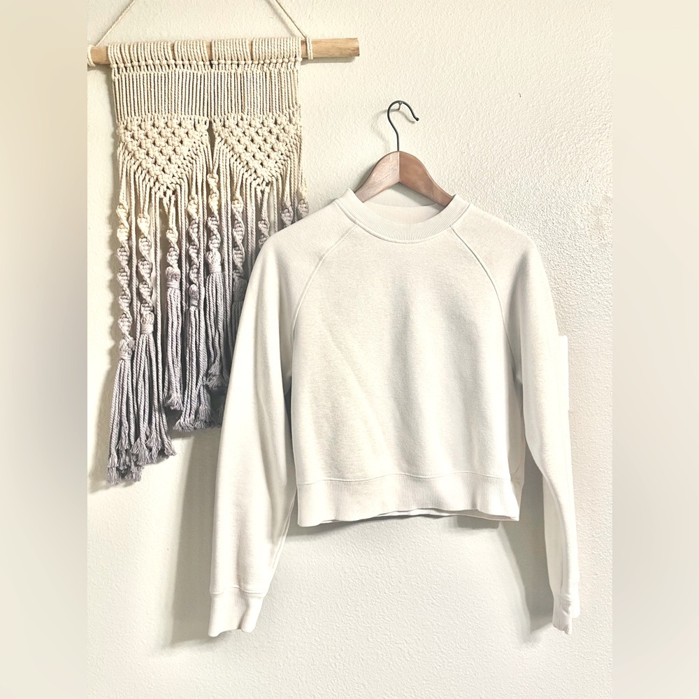 Fabletics-Cropped White Crewneck Sweatshirt-Size: Small